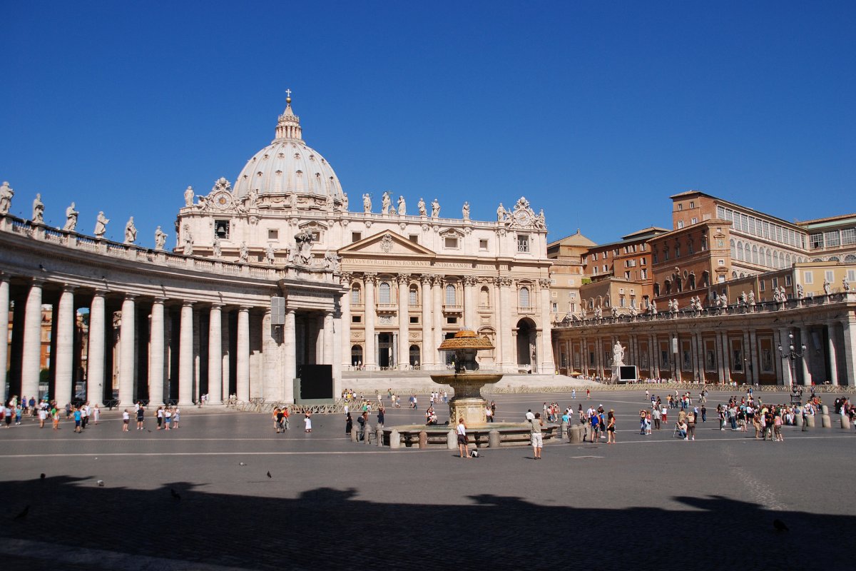 A Family-Friendly Guide to St. Peter\'s Basilica: Exploring the Vatican with Kids